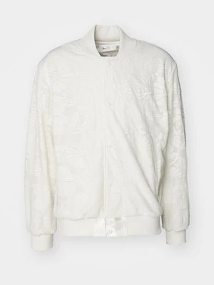 Kurtka sportowa Nike Performance