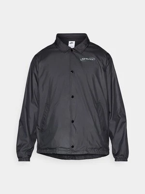 Kurtka sportowa Nike Performance