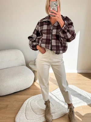 Kurtka w Kratę Brązowa Fabri ClothStore