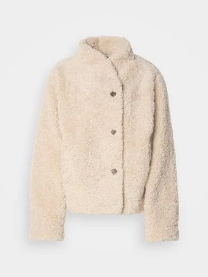 Kurtka wiosenna Gina Tricot