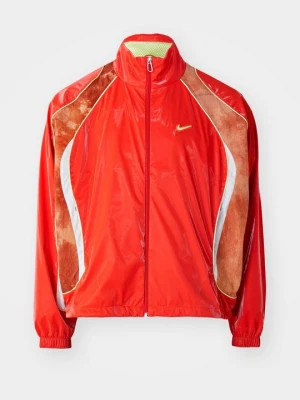 Kurtka wiosenna Nike czerwony