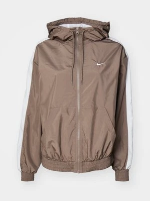 Kurtka wiosenna Nike Sportswear