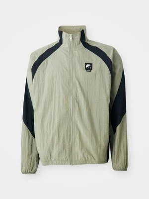 Kurtka wiosenna Nike Sportswear