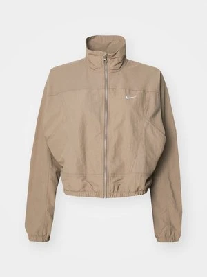 Kurtka wiosenna Nike Sportswear