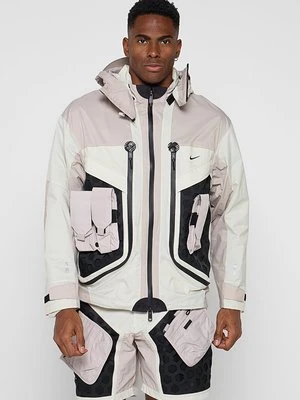 Kurtka wiosenna Nike czarny