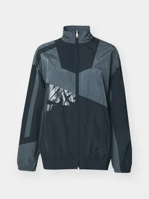 Kurtka wiosenna Nike Sportswear