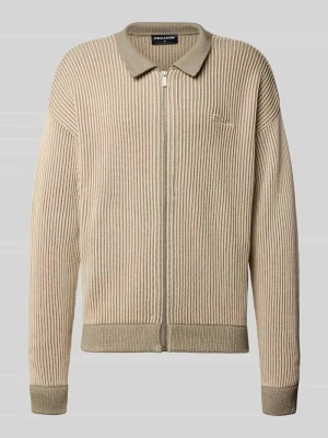 Kurtka z dzianiny z wykładanym kołnierzem i wyhaftowanym logo Pegador