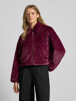 Kurtka z imitacji futra o kroju regular fit z wykładanym kołnierzem model ‘DANA’ Only