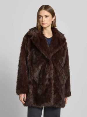 Kurtka z imitacji futra o pudełkowym kroju z kołnierzem typu fly-away model ‘DAWN LIFE’ Only