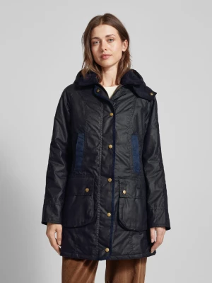 Kurtka z kapturem i kieszeniami z patką model ‘BOWER WAX’ Barbour