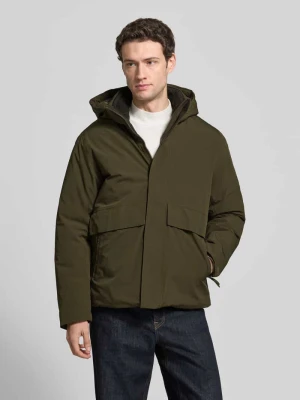 Kurtka z kapturem i kieszenie z patką model 'LAMOON' Jack&Jones Ciemnozielony