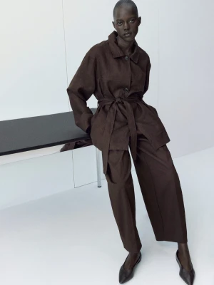 Kurtka z lnu z paskiem czekoladowy - Kobieta - - MANGO