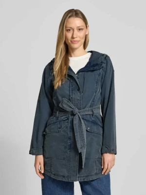 Kurtka z paskiem wiązanym model 'PREA' khujo