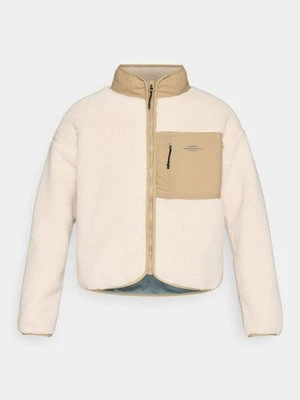 Kurtka z polaru Element