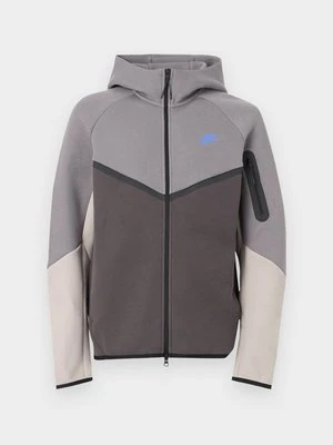 Kurtka z polaru Nike Sportswear