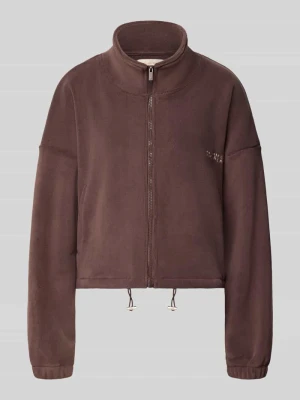 Kurtka z polaru o krótkim kroju z detal z logo Another Cotton Lab Czekoladowy