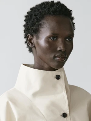 Kurtka Z Wysokim Kołnierzem - Surowy - - Massimo Dutti - Kobieta