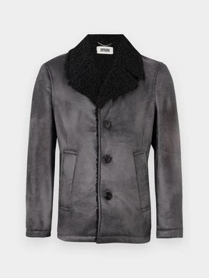 Kurtka ze skóry ekologicznej drykorn