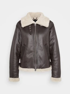 Kurtka ze skóry ekologicznej Vero Moda Tall