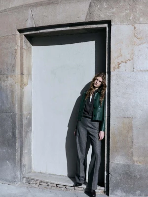 Kurtka ze sztucznej skóry z kieszeniami zielony - Kobieta - - MANGO