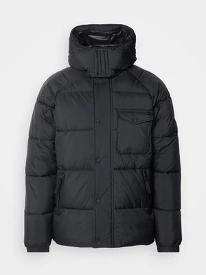 Kurtka zimowa Barbour International
