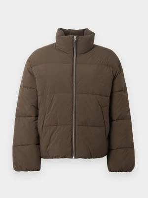 Kurtka zimowa closed