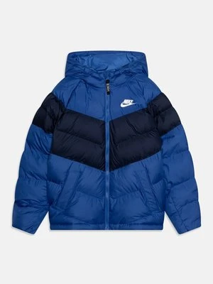 Kurtka zimowa Nike niebieski