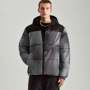 Kurtka zimowa o regularnym kroju w print linii House