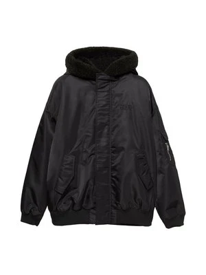Kurtka zimowa PULL&BEAR czarny