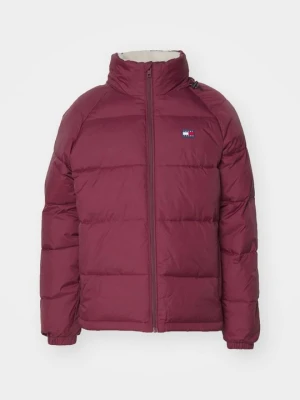 Kurtka zimowa Tommy Jeans bordowy