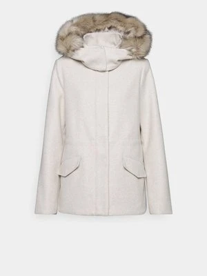 Kurtka zimowa Vero Moda