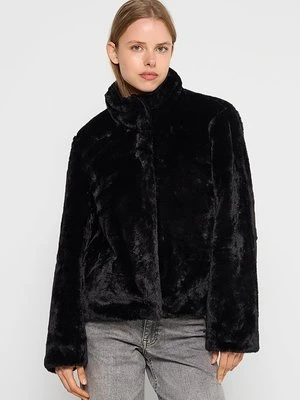 Kurtka zimowa Vero Moda