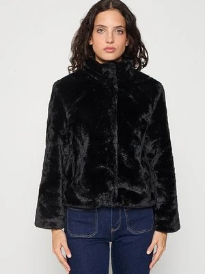 Kurtka zimowa Vero Moda Petite