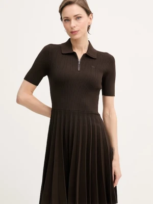 Lacoste sukienka plisowana z wiskozy