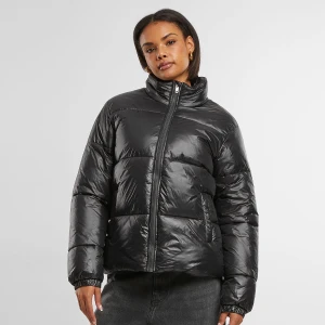 Ladies Recycled Short Shiny Puffer Jacket black, markiUrban Classics, Kurtki puchowe, w kolorze czarny, rozmiar: