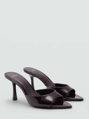 Lakierowane klapki na obcasie burgund - Kobieta - - MANGO