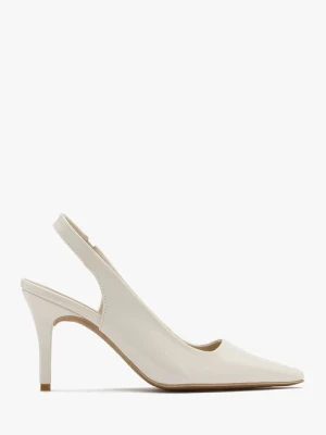 Lakierowane kremowe czółenka typu slingback Ryłko