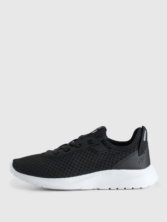 Zdjęcie produktu 4F Buty sportowe z przewiewną cholewką dziecięce - czarne 34
