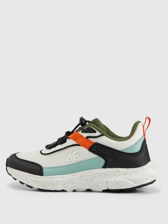 Zdjęcie produktu 4F Buty trekkingowe FLY TRACK z przewiewną cholewką chłopięce - białe 36