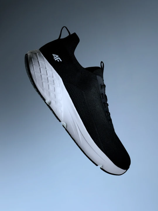 Zdjęcie produktu 4F Niskie sneakersy sportowe VELOCORE męskie - czarne 41