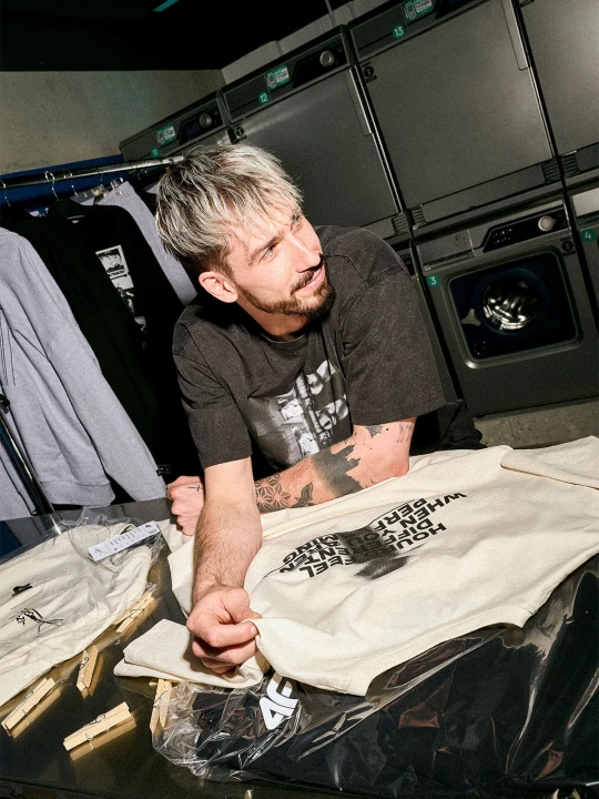 Zdjęcie produktu 4F Regular Size: T-shirt loose z nadrukiem 4F | Tomasz Fornal - szary XS