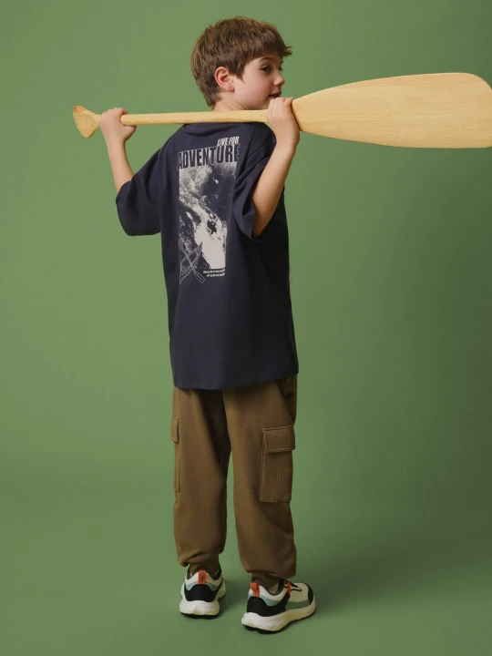 Zdjęcie produktu 4F T-shirt loose z nadrukiem chłopięcy - szary 158 / 164 (12-14 lat)