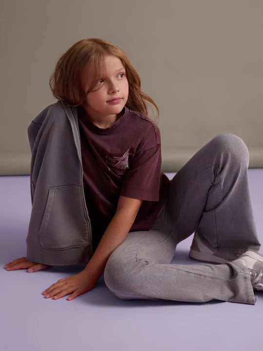Zdjęcie produktu 4F T-shirt relaxed z nadrukiem dziewczęcy - fioletowy 134 (8-9 lat)