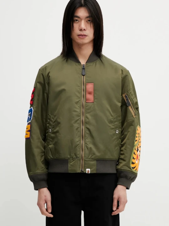 Zdjęcie produktu A Bathing Ape kurtka bomber Shark MA-1