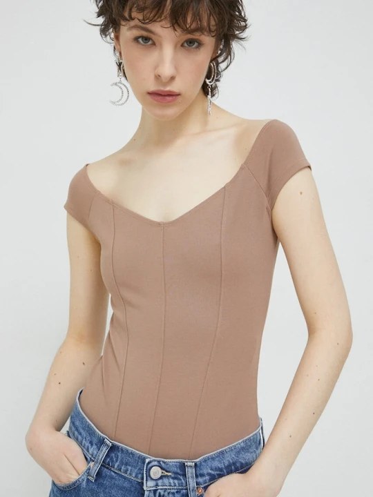 Zdjęcie produktu Abercrombie & Fitch body beżowy