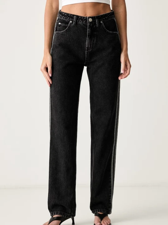 Zdjęcie produktu adidas Originals jeansy straight damskie Firebird czarny