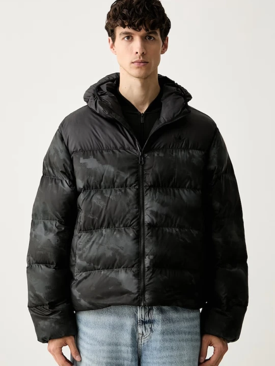 Zdjęcie produktu adidas Originals kurtka pikowana męska Camo Regen czarny
