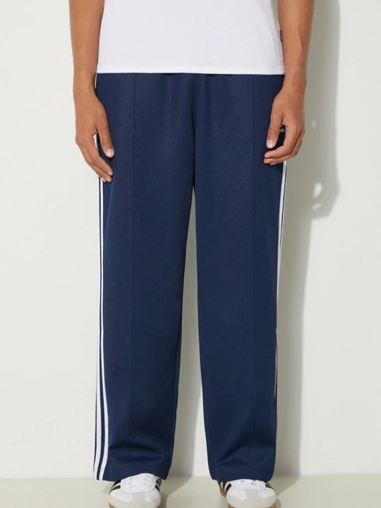 Zdjęcie produktu adidas Originals spodnie dresowe Adicolor Baggy Fit Firebird Pant