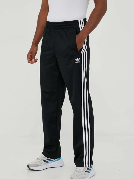 Zdjęcie produktu adidas Originals spodnie dresowe Adicolor Classics Firebird czarny