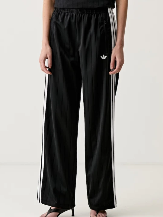 Zdjęcie produktu adidas Originals spodnie dresowe damskie Firebird czarny